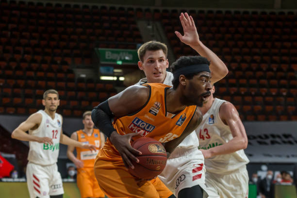 两端都成为 两端都成为