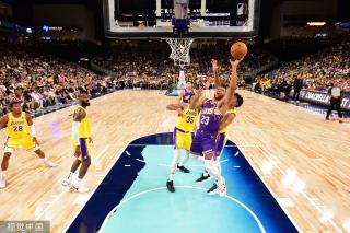 后一人落到 后一人落到